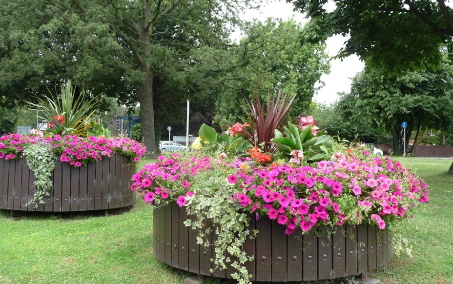 Ashby Road Roundabout L Large